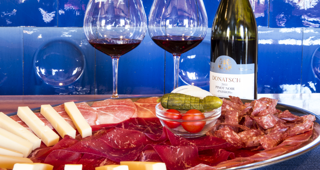 Weingut Donatsch & Winzerstube "zum Ochsen" (ctd_77a2324d-00a4-4f32-8c3e-433cd2d6e51b_img02)