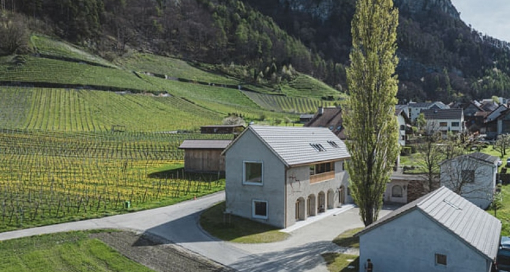 Wein, Literatur & Kulinarik (gdl_897914432_image)