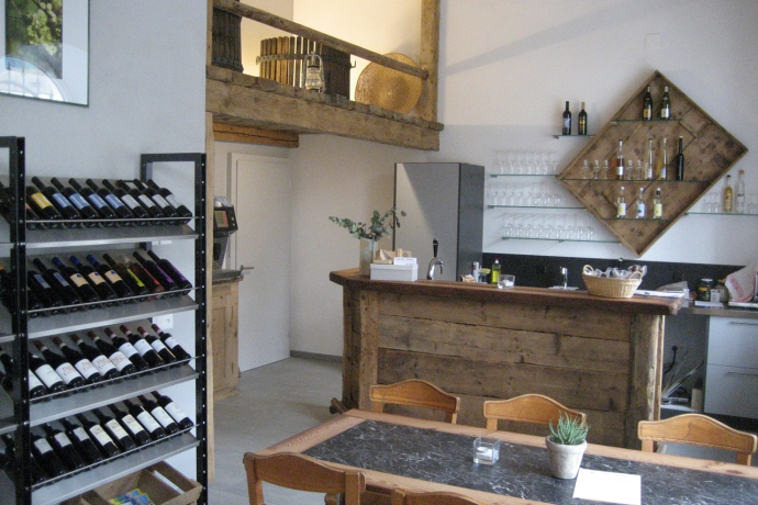 Vinothek/Weinstube Maienfeld Vinothek/Weinstube Maienfeld