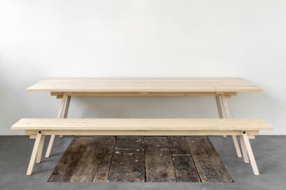 Tisch und Bank tischundbank