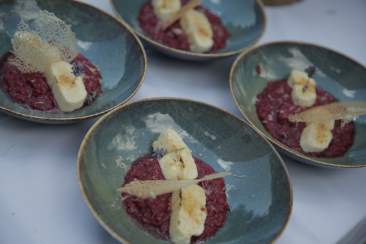 Randen-Risotto mit hausgemachtem Frischkäse und Koralle